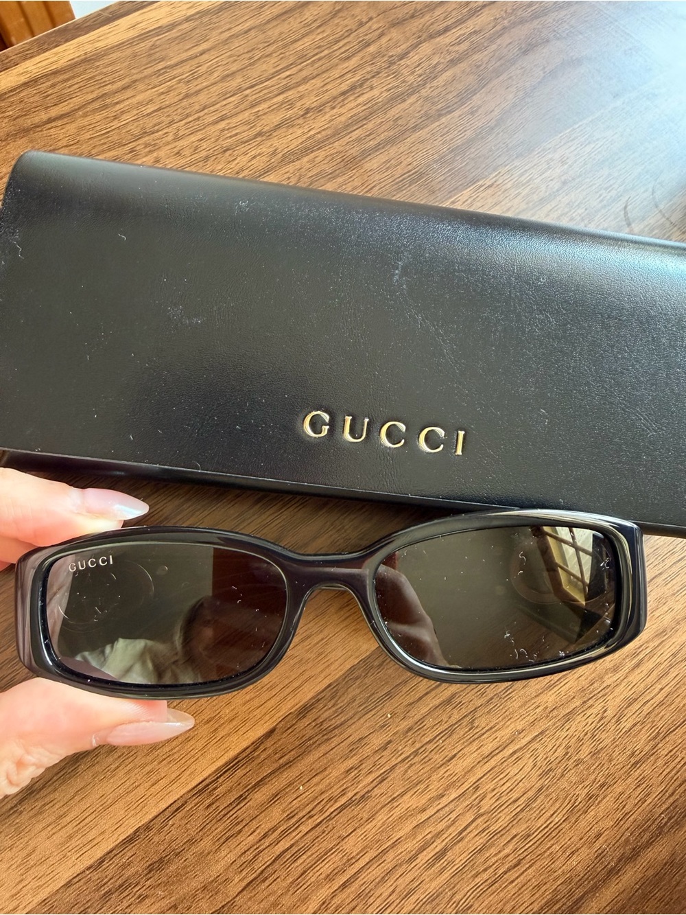 Gucci Black Rectangular Women's Sunglasses with Dark Lenses
